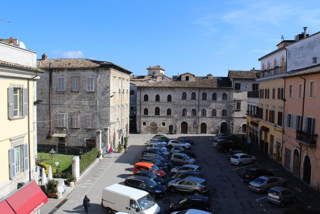 אסקולי פיצ'נו B&B Palazzo Migliani מראה חיצוני תמונה
