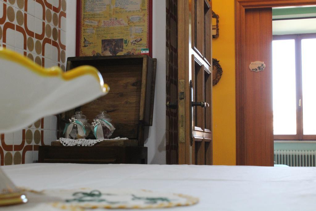 אסקולי פיצ'נו B&B Palazzo Migliani מראה חיצוני תמונה