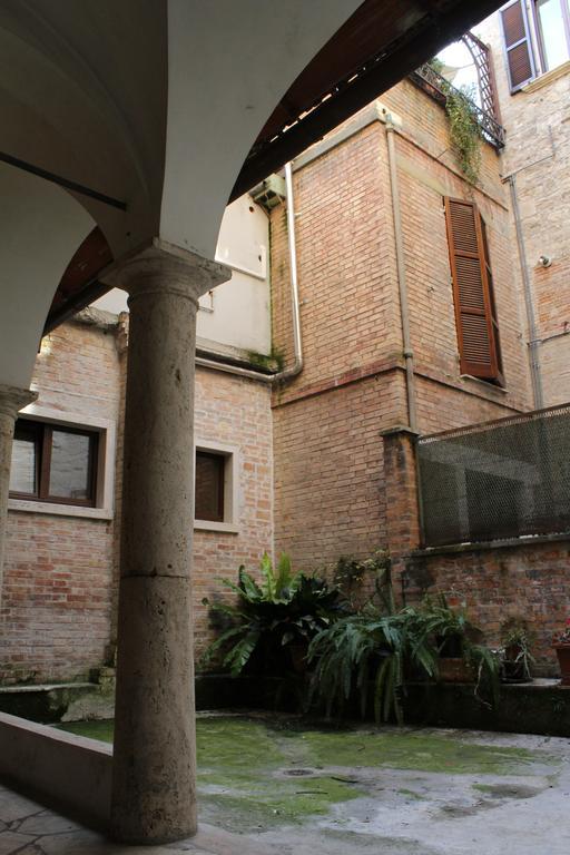 אסקולי פיצ'נו B&B Palazzo Migliani מראה חיצוני תמונה
