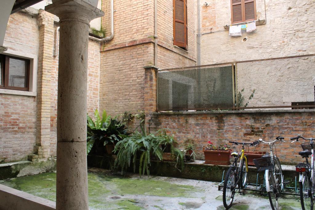 אסקולי פיצ'נו B&B Palazzo Migliani מראה חיצוני תמונה