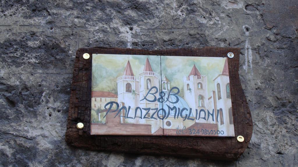 אסקולי פיצ'נו B&B Palazzo Migliani מראה חיצוני תמונה