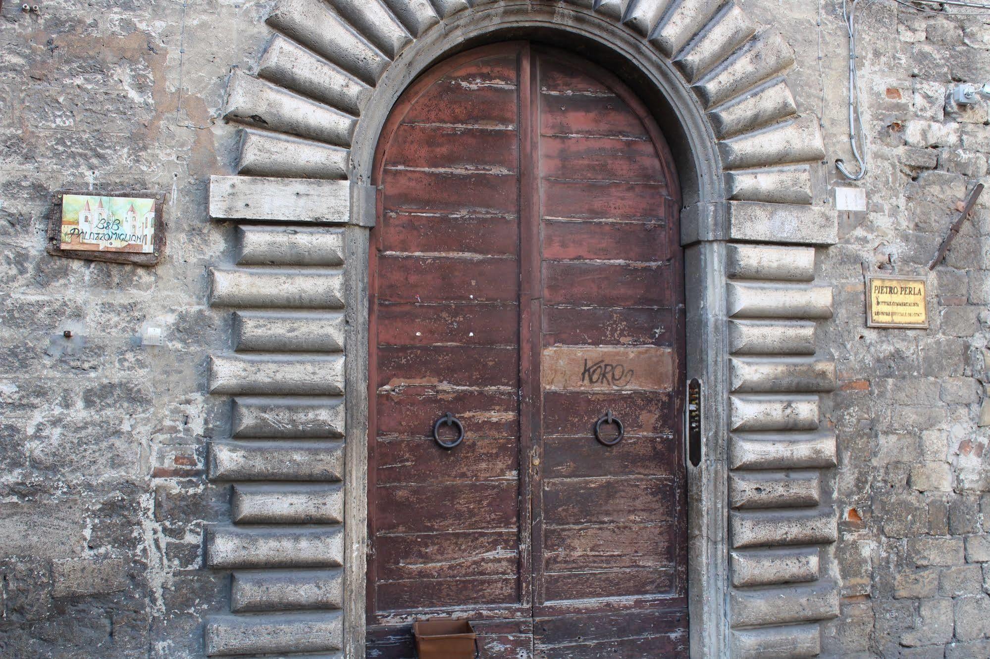 אסקולי פיצ'נו B&B Palazzo Migliani מראה חיצוני תמונה