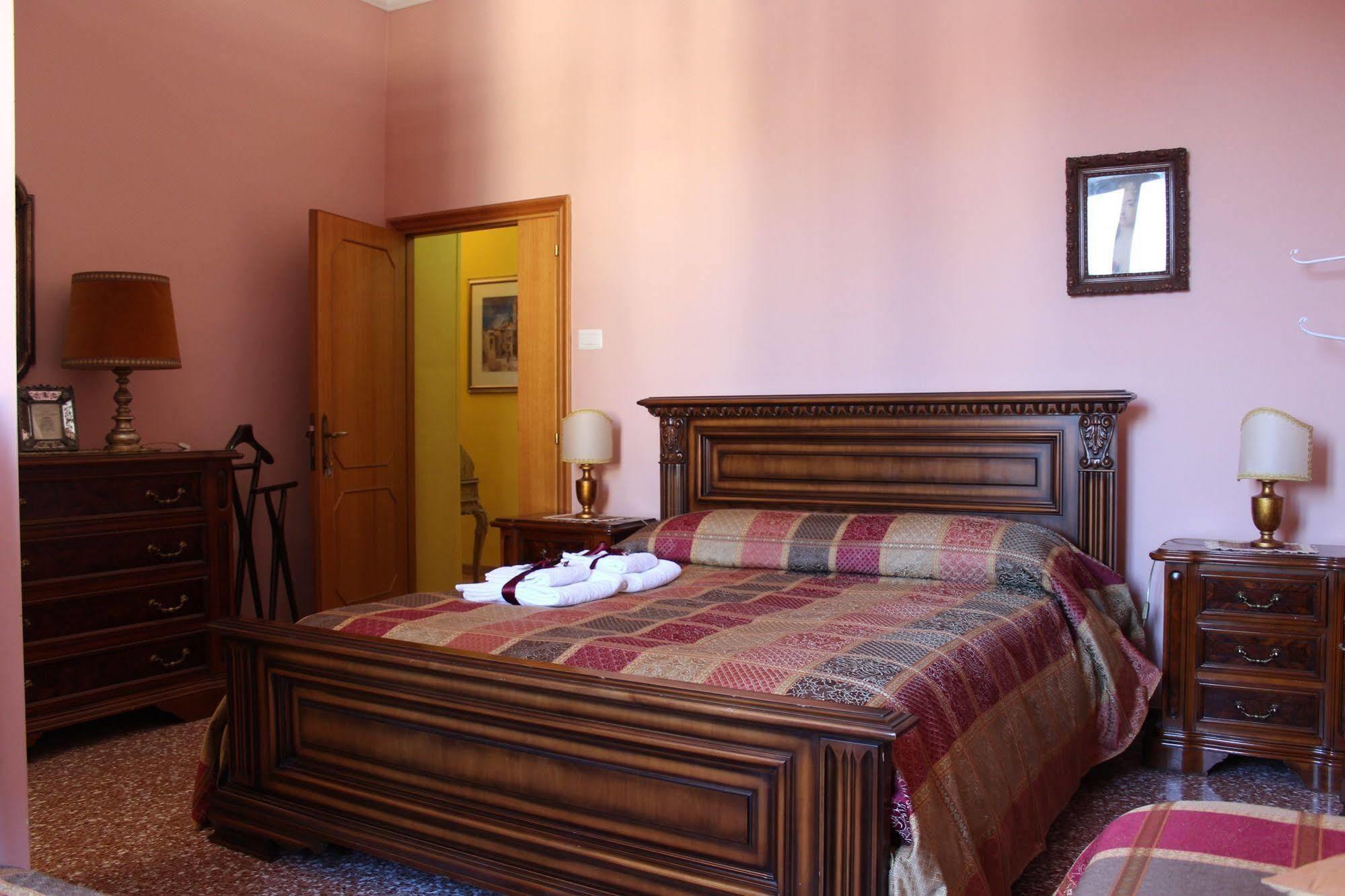 אסקולי פיצ'נו B&B Palazzo Migliani מראה חיצוני תמונה